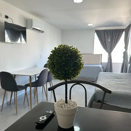 Hermoso Vista Al Mar El Laguito Apartamento